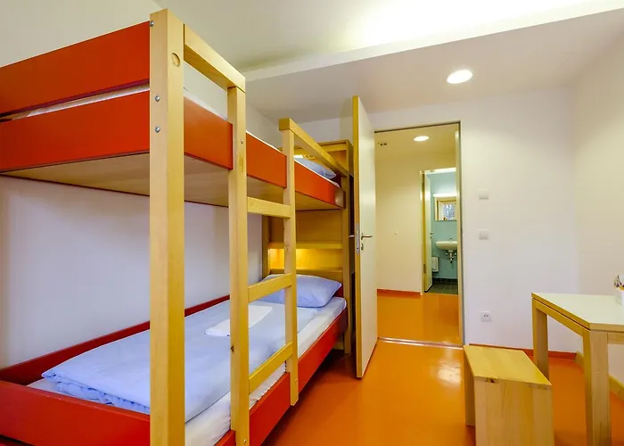Hi Park Youth Hostel *