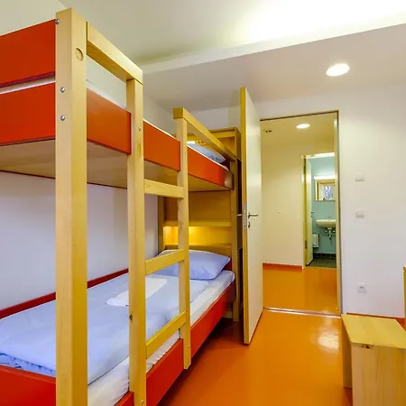 Hi Park Youth Hostel *