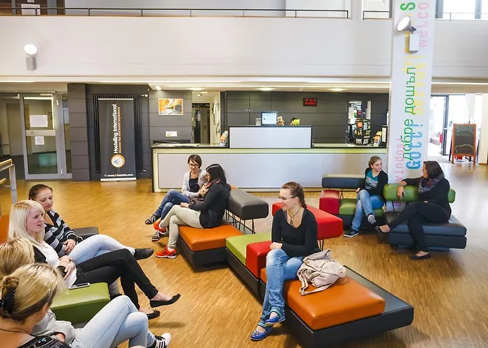 Hostel Hi Park Youth *