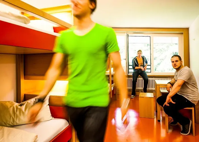 Hi Park Youth München