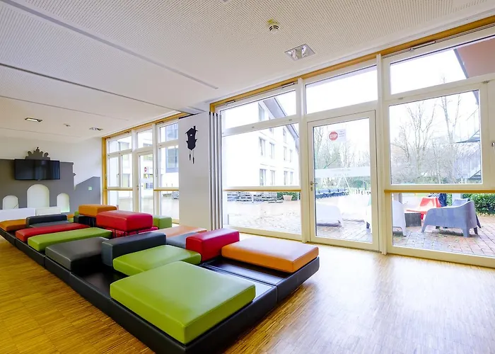 Hi Park Youth Hostel *