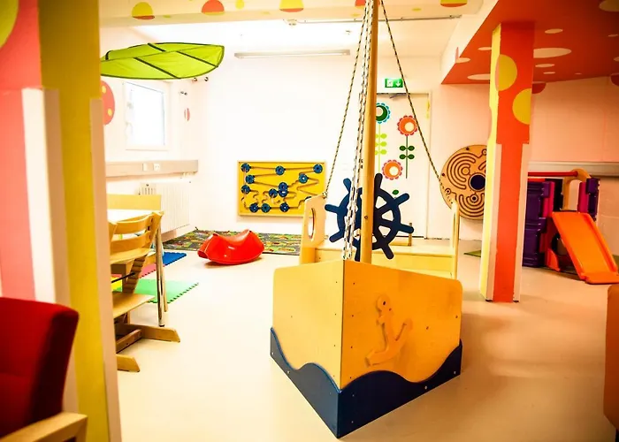 Hostel Hi Park Youth *